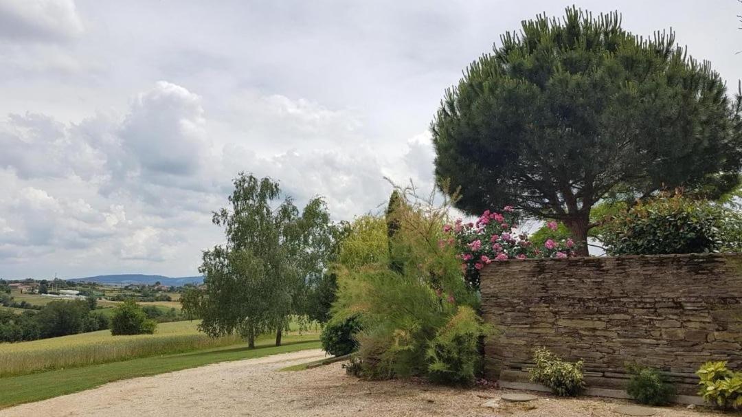 Relais de navon Saint-Joseph (Loire) Exterior foto